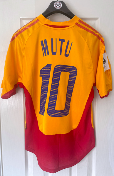 ROMANIA 2005/06 HOME FOOTBALL SHIRT ‘MUTU #10’ (S)