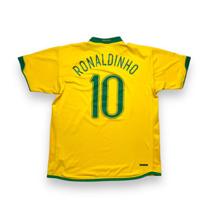 BRAZIL 2006/08 HOME FOOTBALL SHIRT ‘RONALDINHO #10’ (XL)